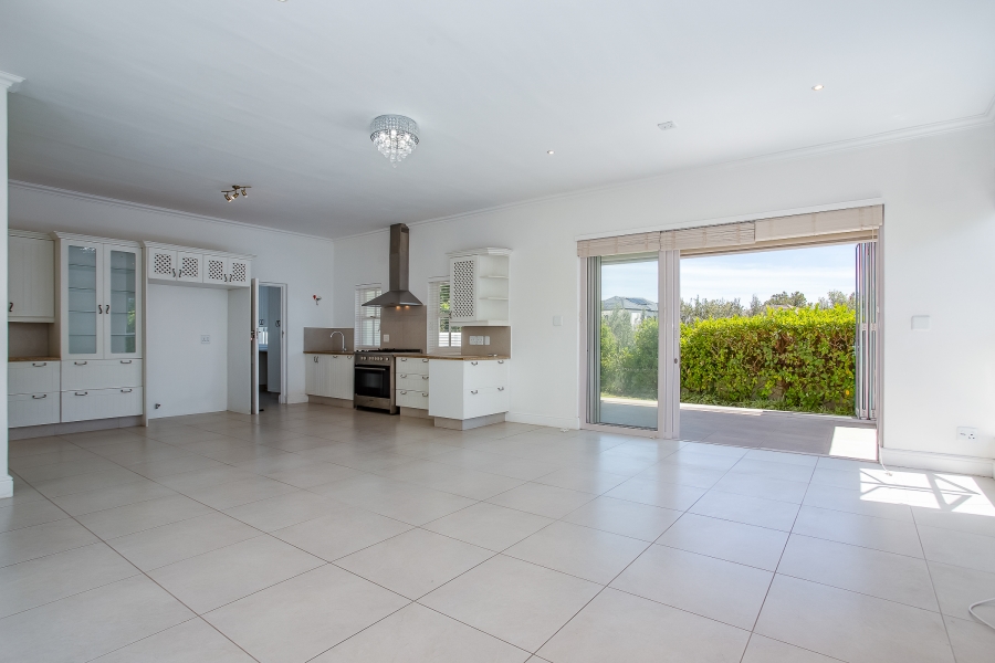To Let 4 Bedroom Property for Rent in Val De Vie Estate Western Cape